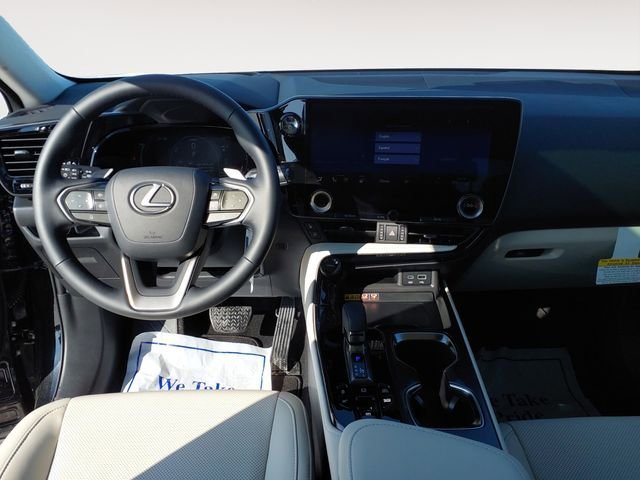 2026 Lexus NX 450h+ Luxury - Photo 17
